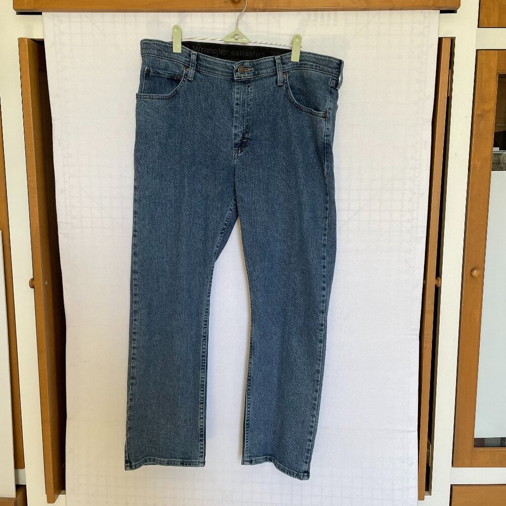 Men’s Wrangler Authentics Comfort Flex Waistband Jeans 36 x 29